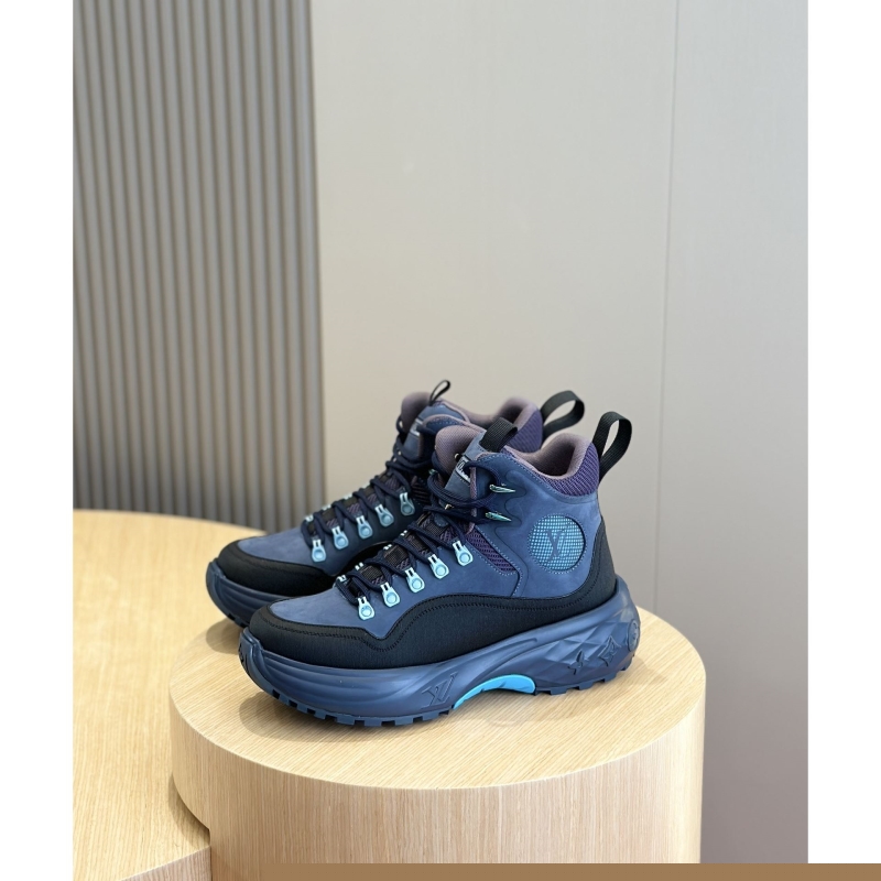 l**is V*t*n sneakers